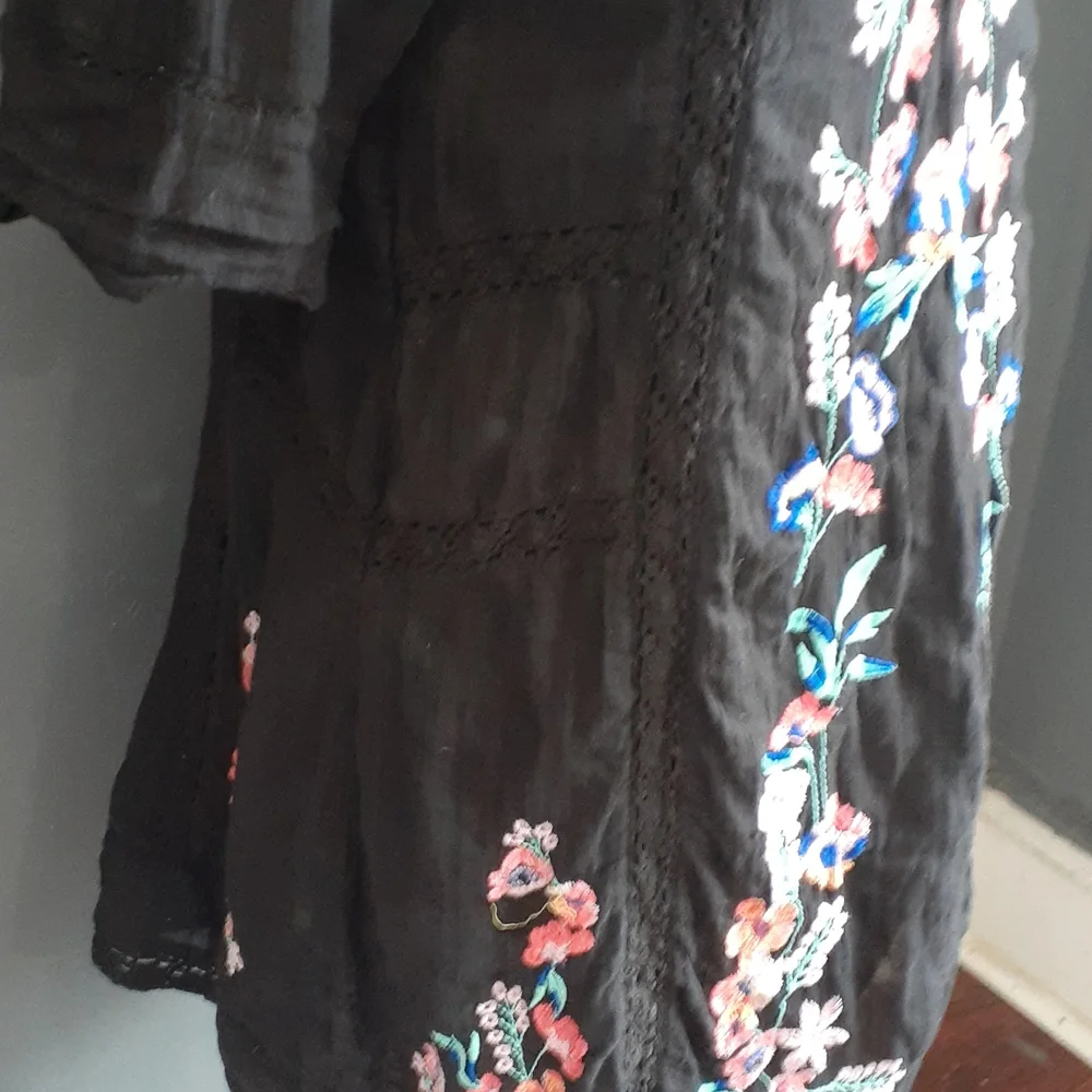 Free people black tunic embroidery floral Boho Festival   top size xs - Picture 11 of 16